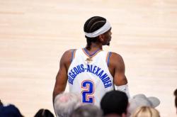 乐鱼体育app-关于今晨体能课后；俄克拉荷马雷霆更衣室发声备战NBA季后赛；管理层满意；年轻球员得到机会的信息-乐鱼体育app