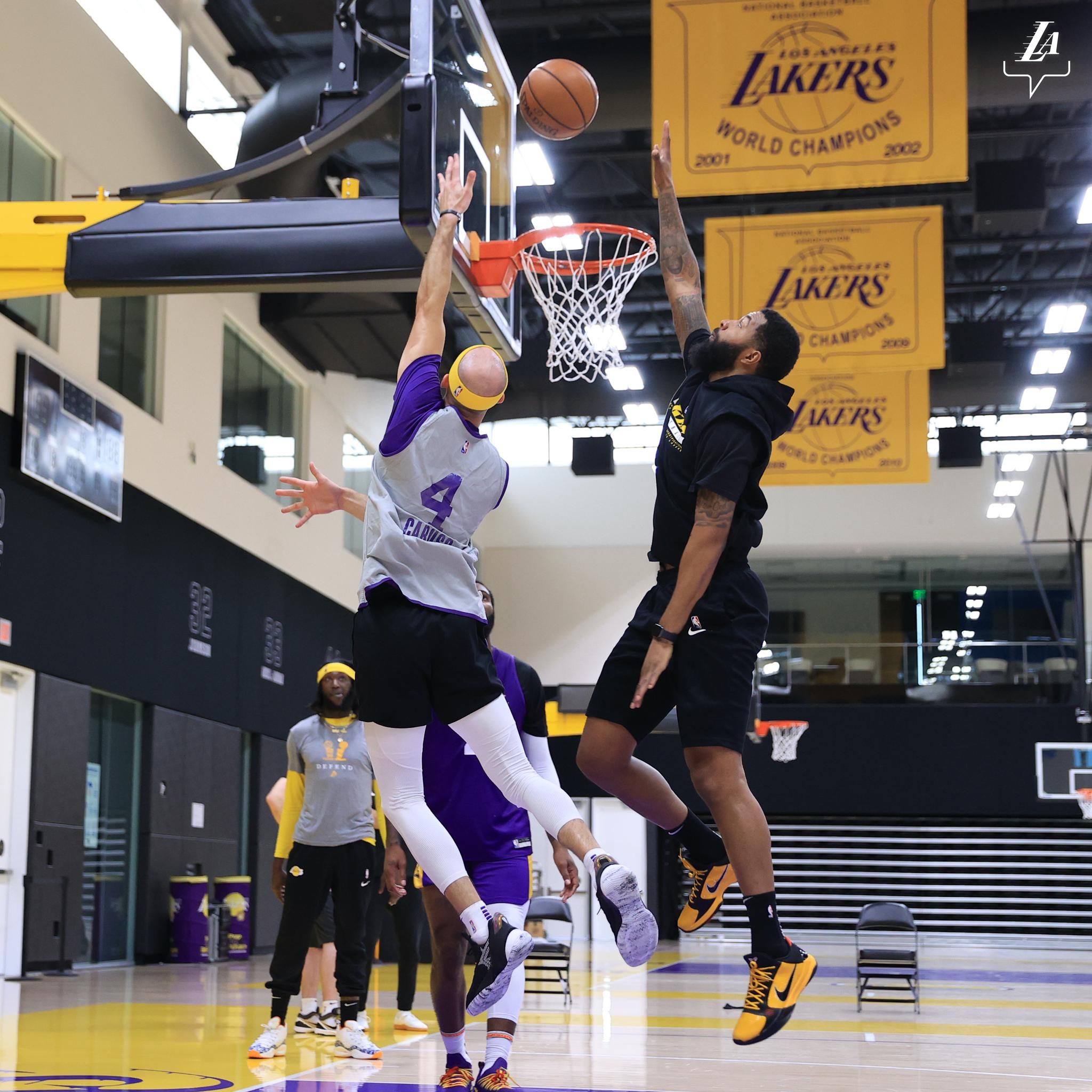 奥兰多魔术迎西甲关键赛,冲刺阶段主帅复盘,引发热议,训练强度明显提升的简单介绍 奥兰多魔术迎西甲关键赛,冲刺阶段主帅复盘,引发热议,训练强度明显提升的简单介绍