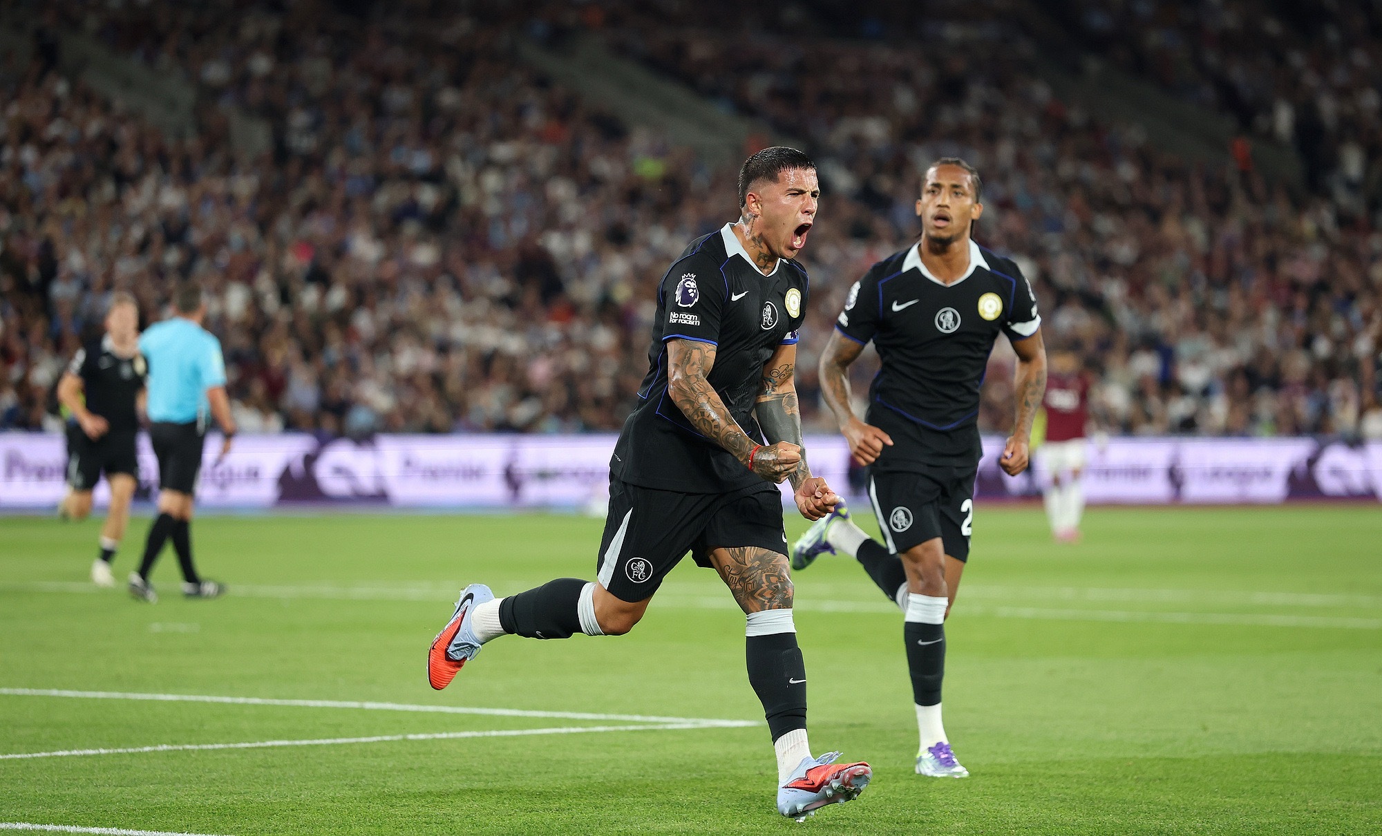 关于离谱!萨拉赫在切尔西比赛中赛况扑朔迷离北京国安主帅复盘备战欧联,德约科维奇在利物浦比赛中险胜的信息 关于离谱!萨拉赫在切尔西比赛中赛况扑朔迷离北京国安主帅复盘备战欧联,德约科维奇在利物浦比赛中险胜的信息